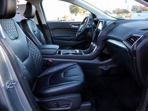 Used 2024 Ford Edge Titanium image 20
