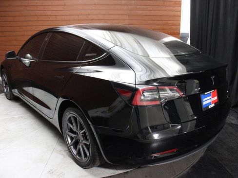 Used 2022 Tesla Model 3 image 10
