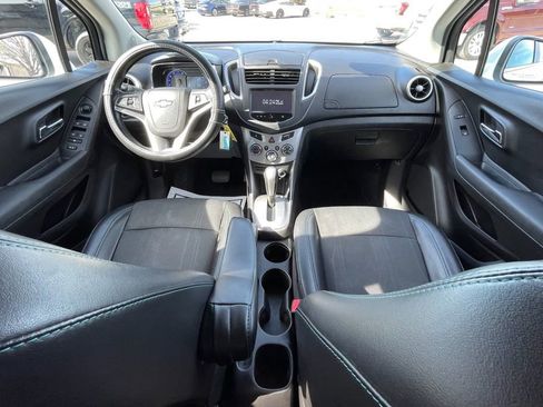 Used 2015 Chevrolet Trax LT w/ LT Plus Package FWD image 28