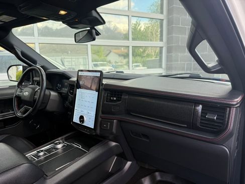 Used 2022 Ford Expedition Max Limited AWD/4WD image 22