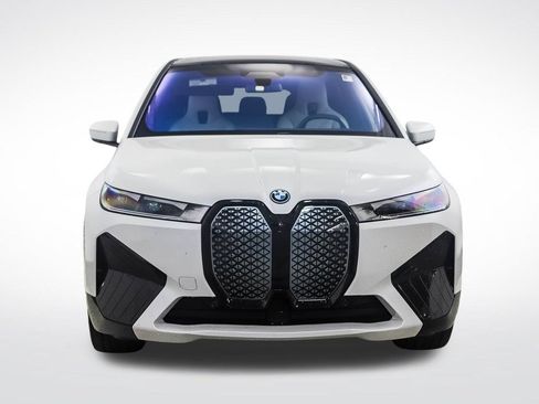 Certified 2024 BMW iX xDrive50 w/ Premium Package AWD/4WD image 8