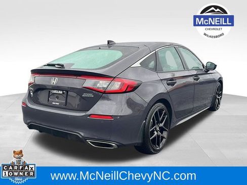 Used 2024 Honda Civic Sport Touring image 7