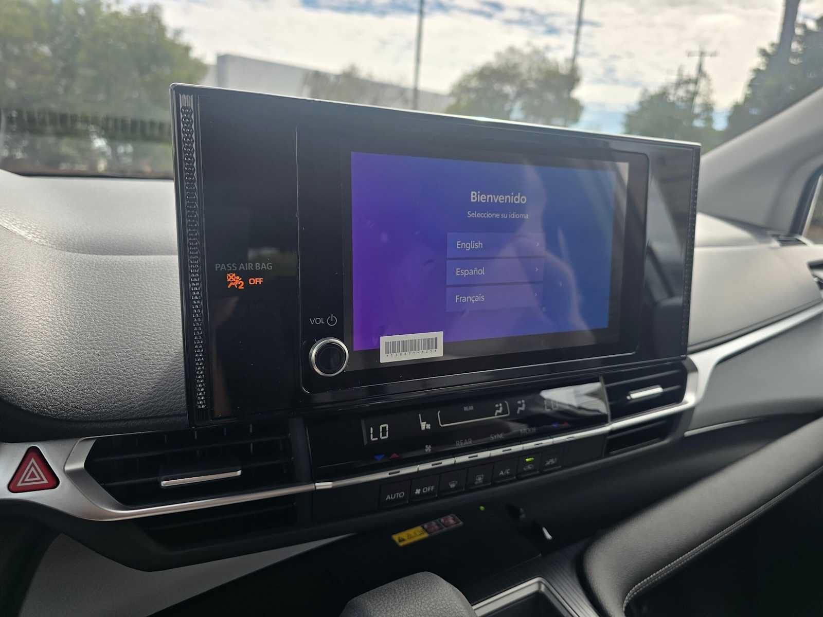 Used 2026 Toyota Sienna LE FWD image 16