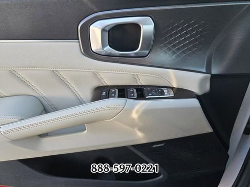 Used 2021 Kia Sorento SX image 31