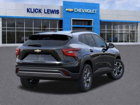 New 2026 Chevrolet Trax LT w/ LT Convenience Package FWD image 4