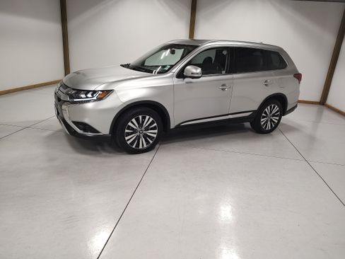 Used 2020 Mitsubishi Outlander GT AWD/4WD image 4
