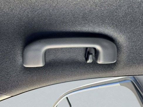Used 2025 Toyota Corolla SE FWD image 42