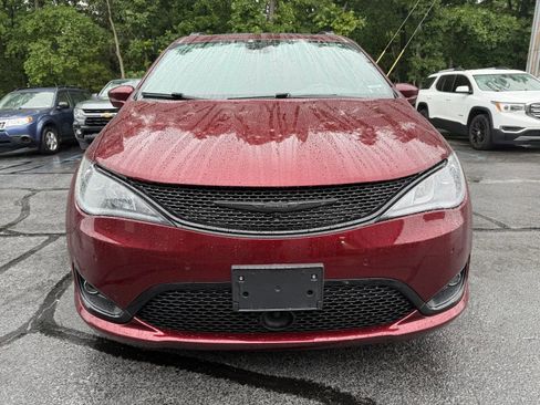 Used 2020 Chrysler Pacifica Limited FWD image 6