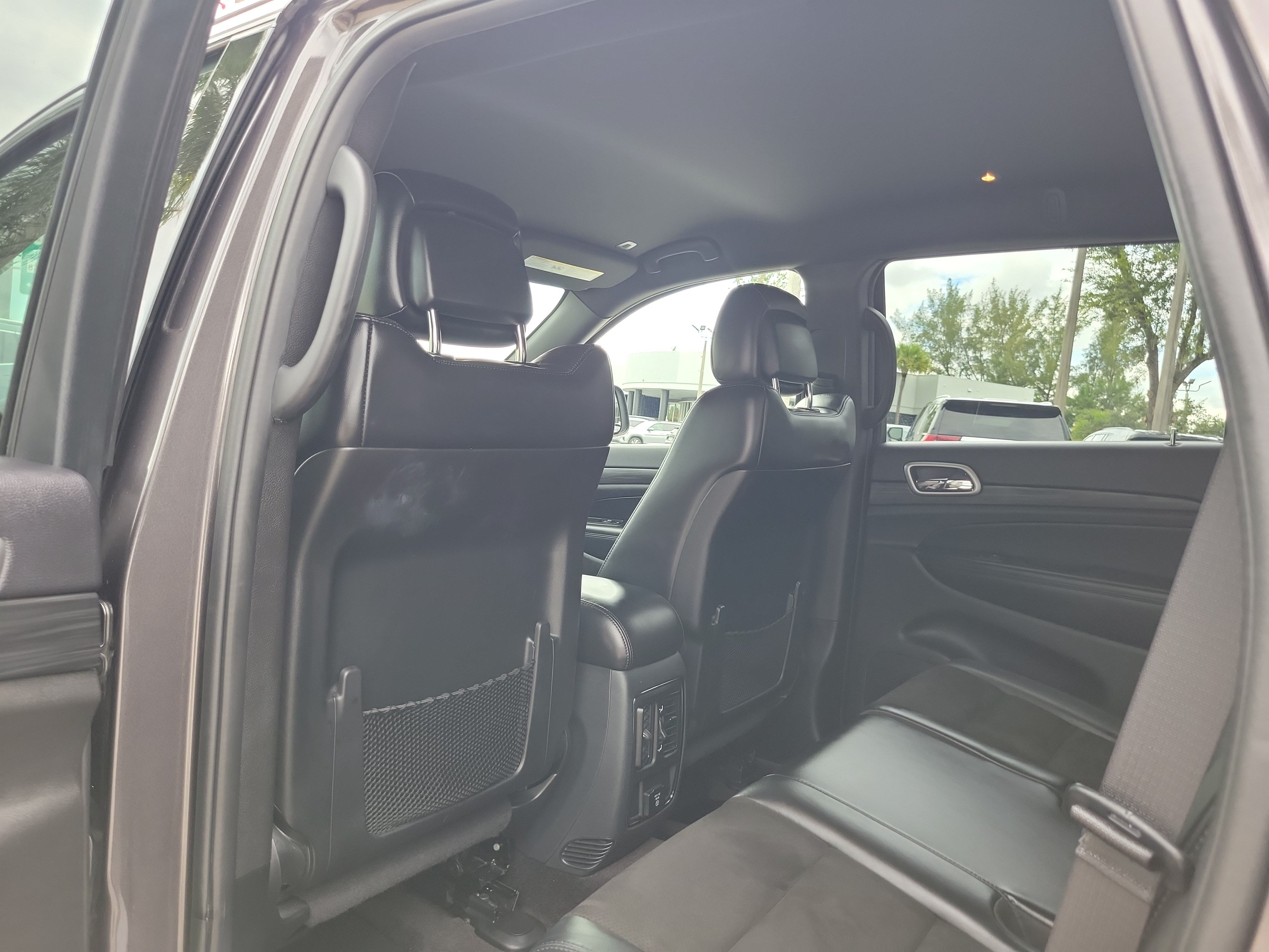 Used 2019 Jeep Grand Cherokee Altitude RWD image 14