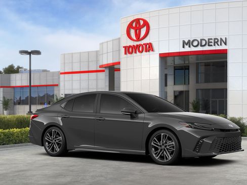 Used 2026 Toyota Camry XSE FWD image 36