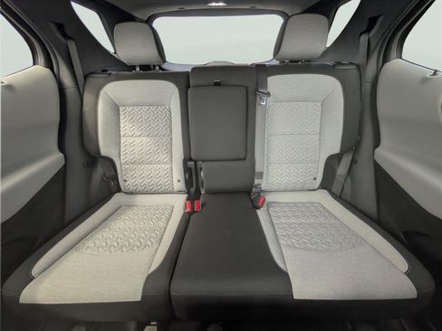 Used 2022 Chevrolet Equinox LT FWD image 10