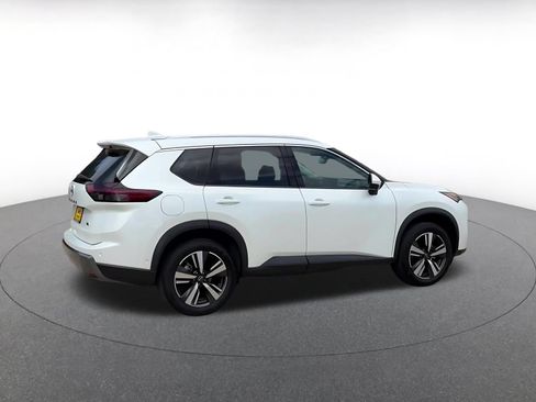 Used 2026 Nissan Rogue SL FWD image 13