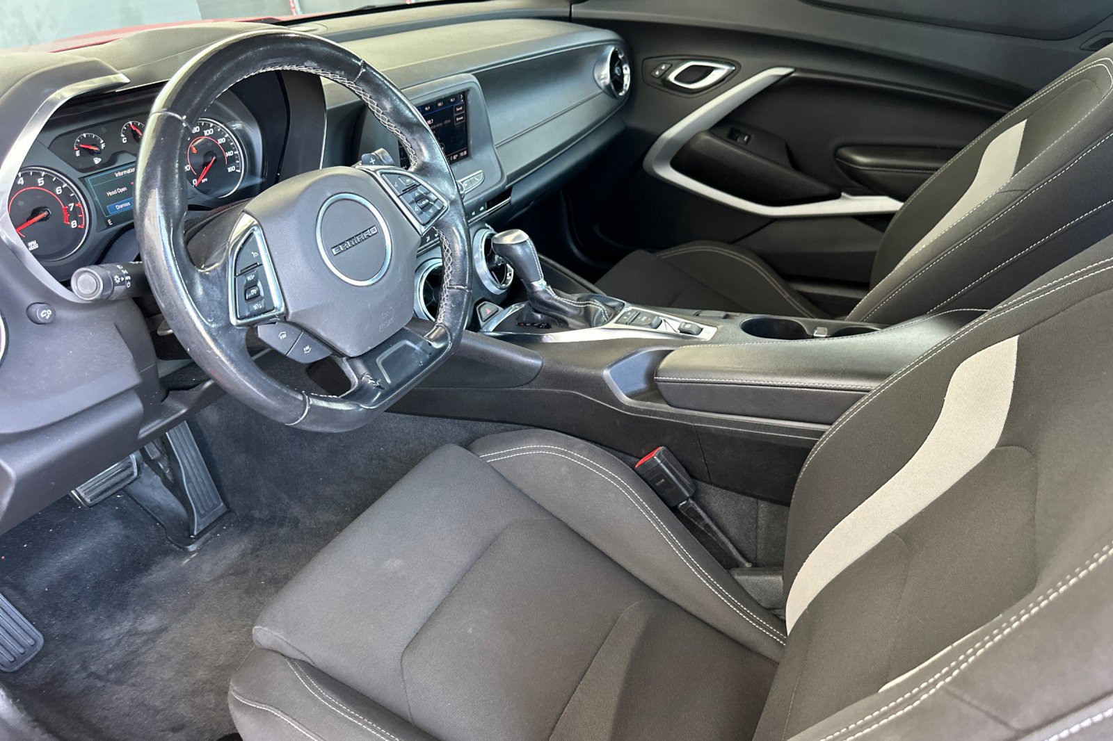 Certified 2023 Chevrolet Camaro LT RWD image 11