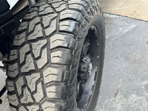 Used 2018 RAM 2500 Laramie w/ Sport Appearance Group image 19