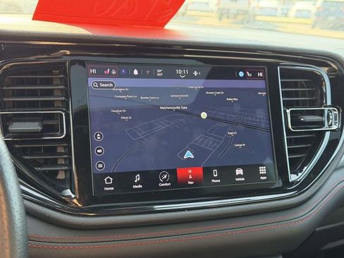 Used 2024 Dodge Durango GT image 20