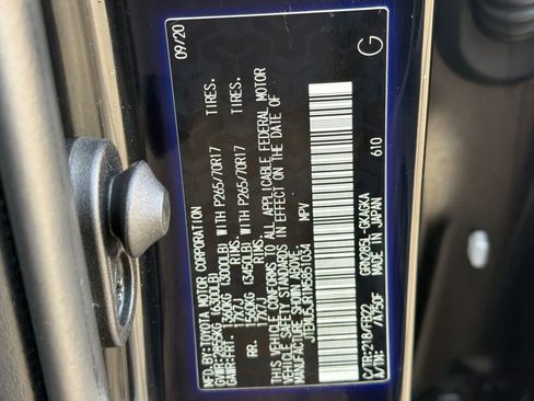 Used 2021 Toyota 4Runner SR5 image 28