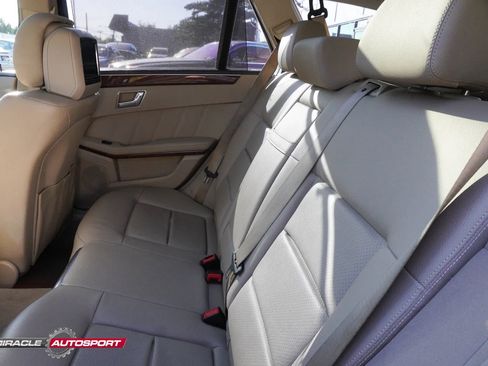 Used 2011 Mercedes-Benz E 350 4MATIC Wagon image 25