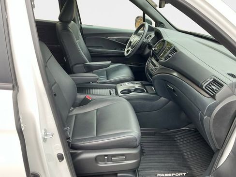 Used 2023 Honda Passport EX-L image 16