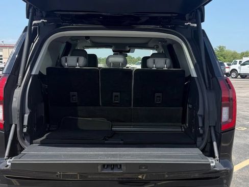 Used 2025 Ford Expedition Active AWD/4WD image 11