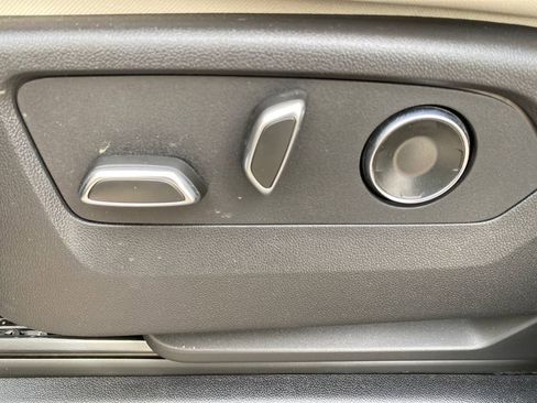 Used 2025 Cadillac Escalade Sport image 41