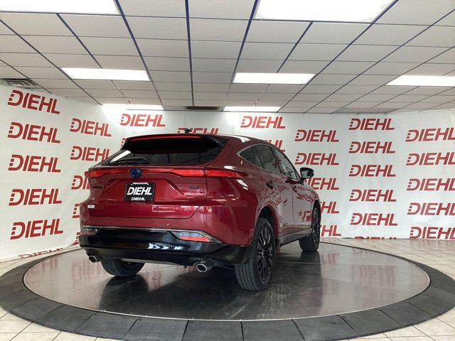 Used 2024 Toyota Venza Nightshade AWD/4WD image 7