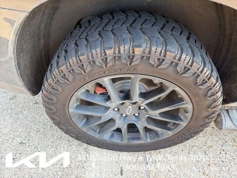 Used 2022 Chevrolet Tahoe Z71 AWD/4WD image 12