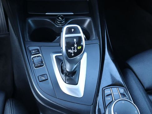 Used 2017 BMW 230i Coupe image 21