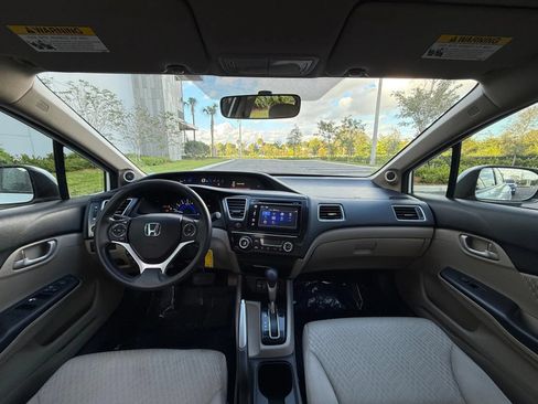 Used 2015 Honda Civic SE image 11