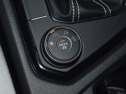 New 2026 Volkswagen Taos S image 13