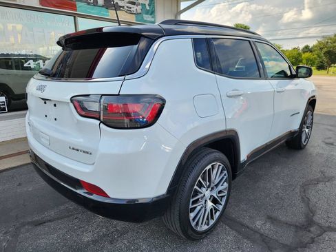 Used 2022 Jeep Compass Limited w/ Elite Group AWD/4WD image 3