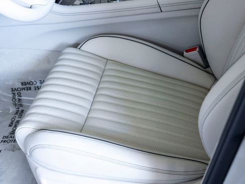 Used 2026 Genesis G70 2.5T Prestige image 18