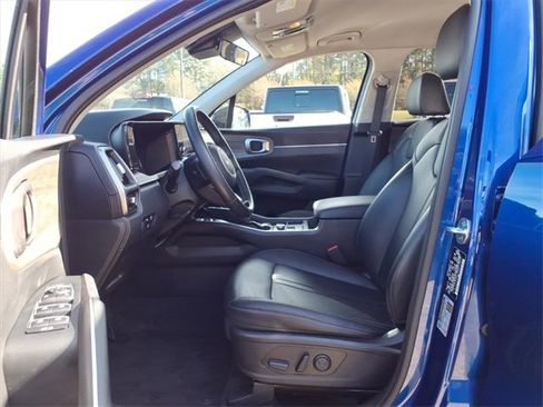 Used 2022 Kia Sorento EX image 15