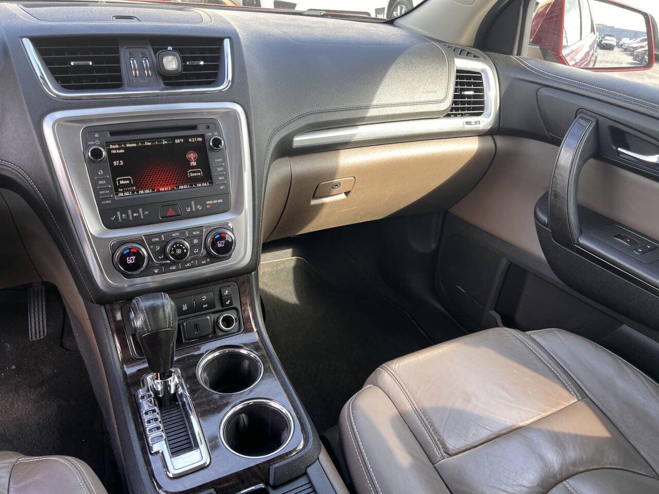 Used 2017 GMC Acadia Limited SLT FWD image 9