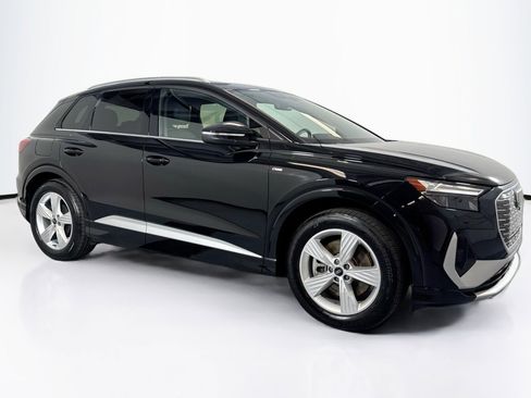 Used 2024 Audi Q4 e-tron Premium Plus w/ Premium Plus image 3