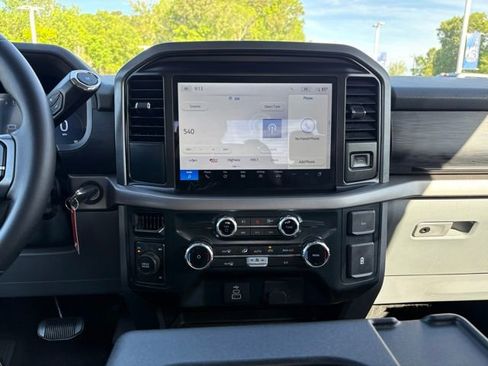 Used 2025 Ford F150 XLT w/ Equipment Group 301A Standard AWD/4WD image 17