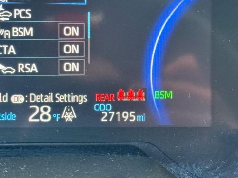 Used 2025 Toyota RAV4 XLE image 20