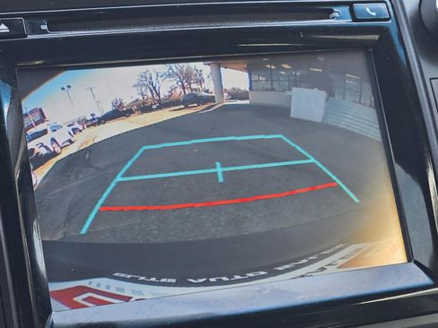 Used 2015 Toyota Camry XLE image 25