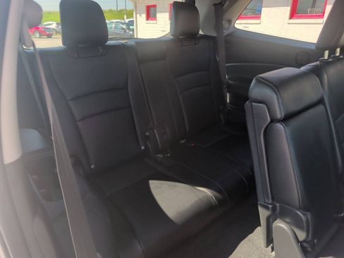 Used 2016 Honda Pilot Touring image 22