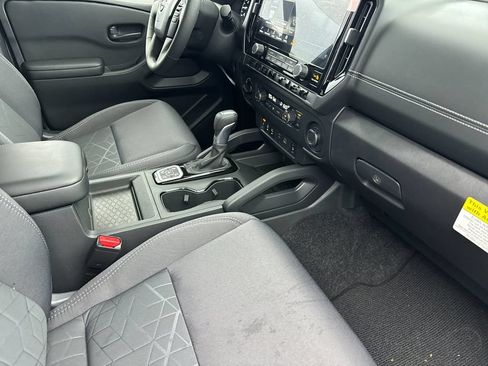 New 2026 Nissan Frontier SV w/ SV Convenience Package AWD/4WD image 14