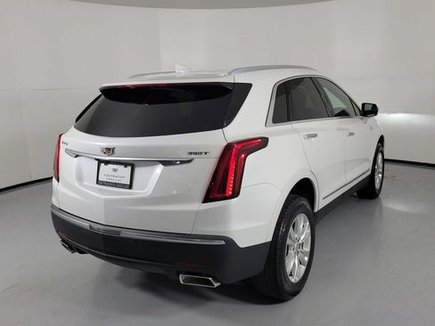 Used 2022 Cadillac XT5 Luxury FWD image 3