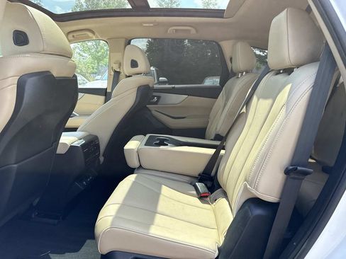 Used 2023 Acura MDX SH-AWD w/ Technology Package image 11