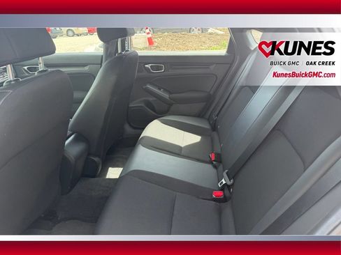 Used 2025 Honda Civic Sport image 8