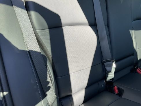 Used 2017 Subaru Outback 2.5i Limited image 51