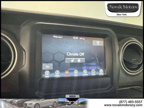 Used 2022 Jeep Wrangler Unlimited Sport AWD/4WD image 21