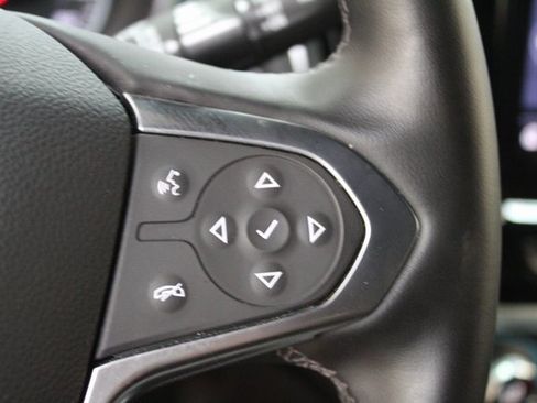 Used 2023 Chevrolet Traverse RS image 19