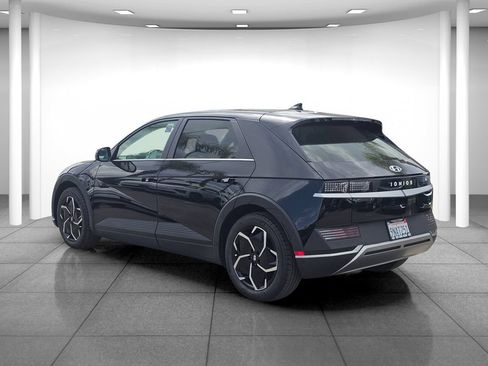 Certified 2024 Hyundai Ioniq 5 SEL RWD image 4