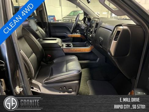 Used 2018 Chevrolet Silverado 1500 High Country image 37