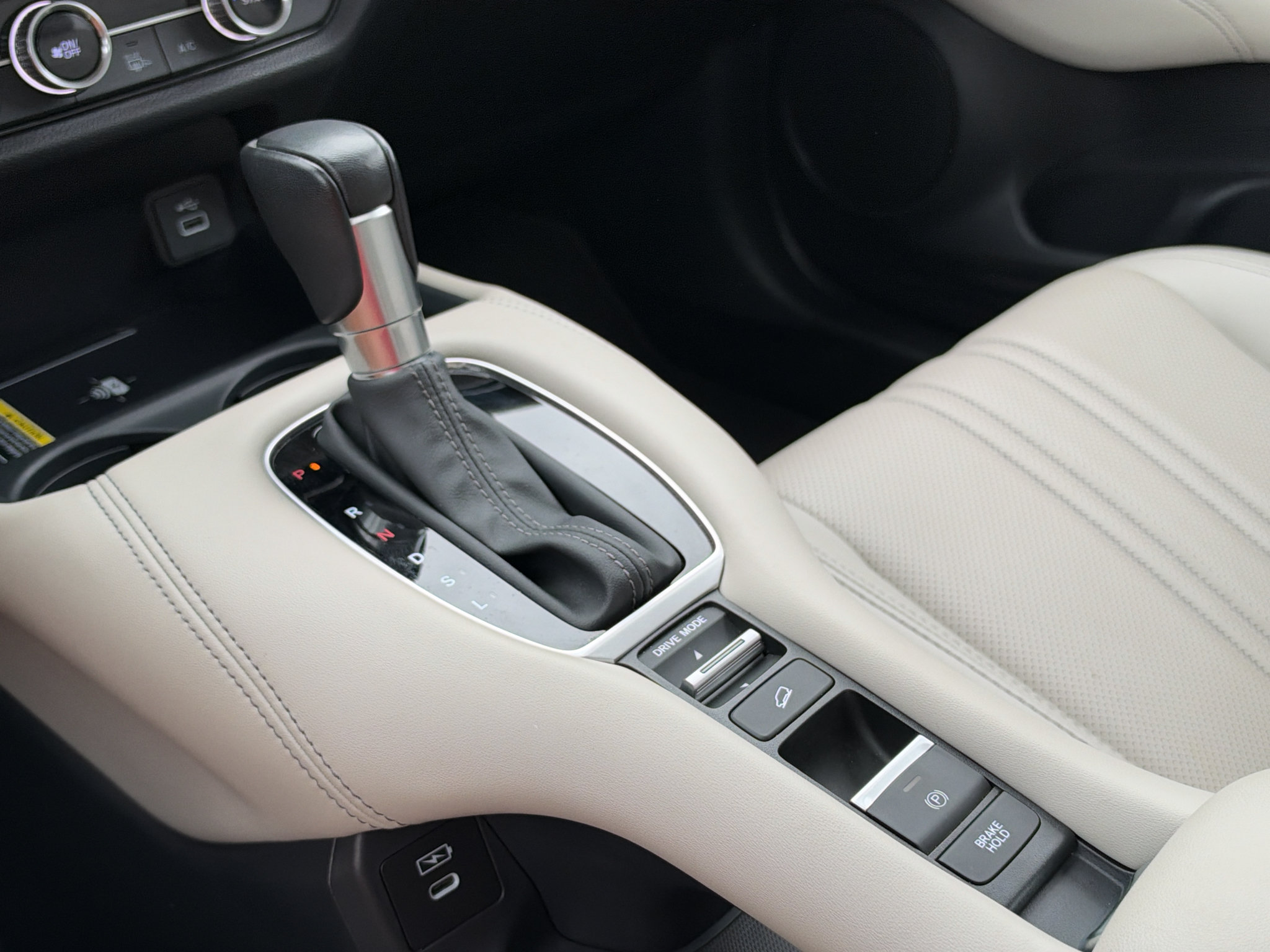 Used 2025 Honda HR-V EX-L image 27