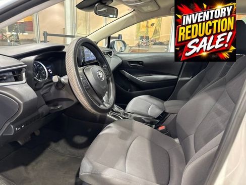 Used 2022 Toyota Corolla LE FWD image 14