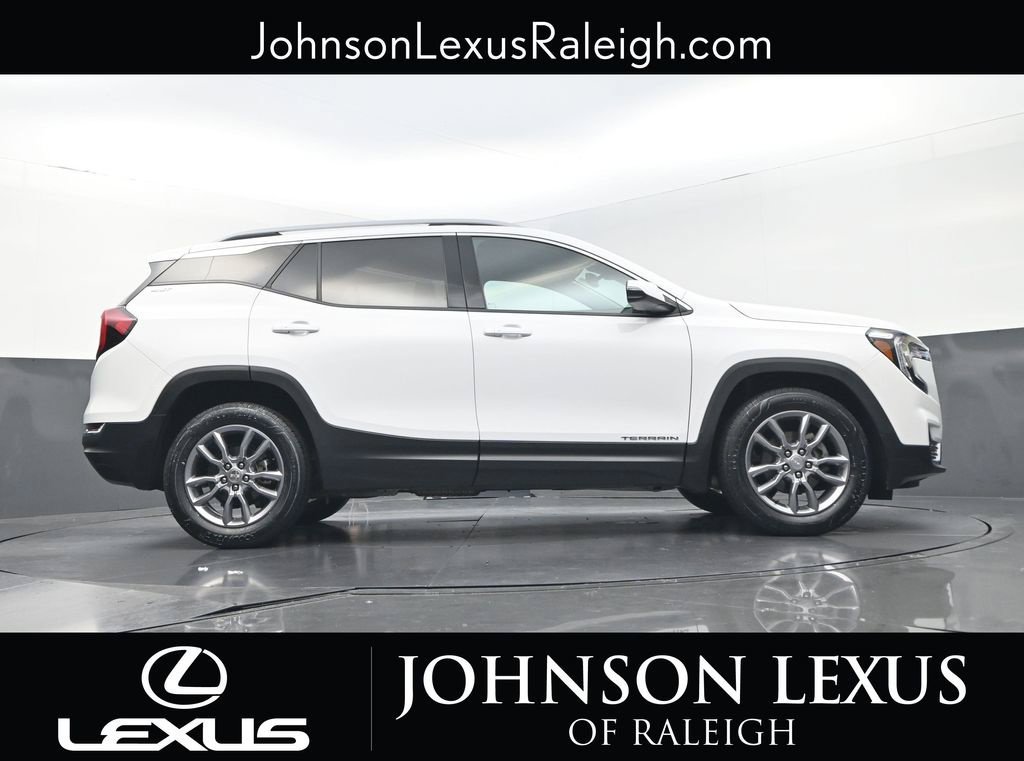 Used 2022 GMC Terrain SLT w/ Infotainment Package II FWD image 21